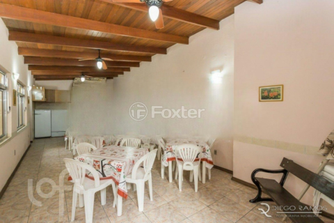 Image 28 - 957418