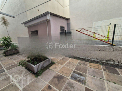 Image 25 - 957418