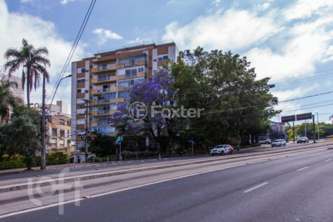 Image 6 - 957449