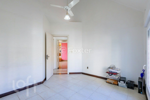 Image 7 - 957490