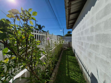 Image 27 - 957491