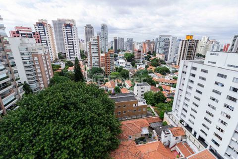 Image 3 - 957599