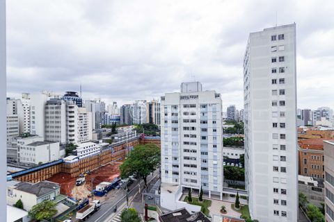 Image 21 - 957599