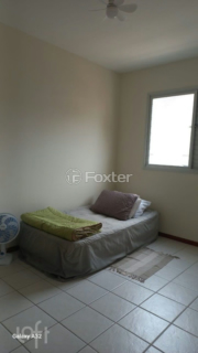 Image 7 - 957762