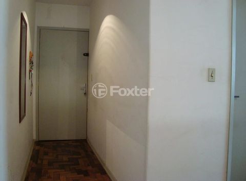 Image 3 - 957813