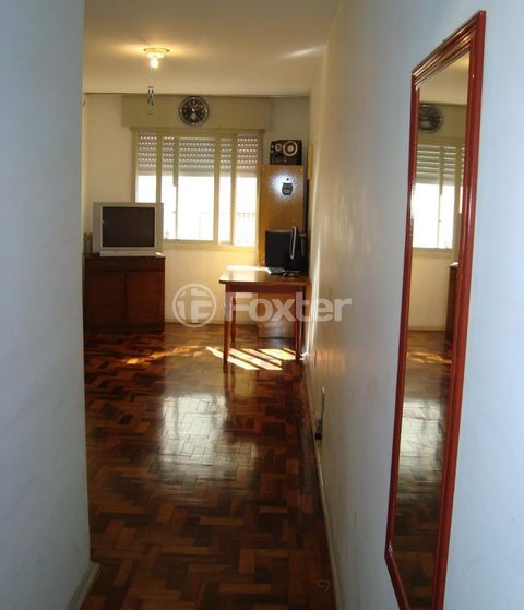 Image 1 - 957813