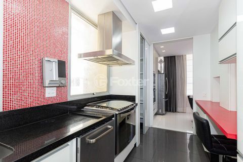 Image 9 - 957821