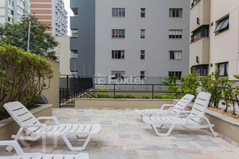 Image 31 - 957886