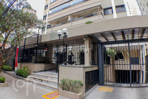 Image 30 - 957886