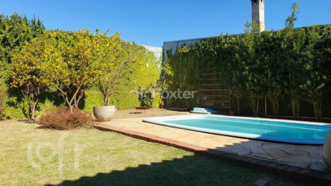 Image 8 - 957911