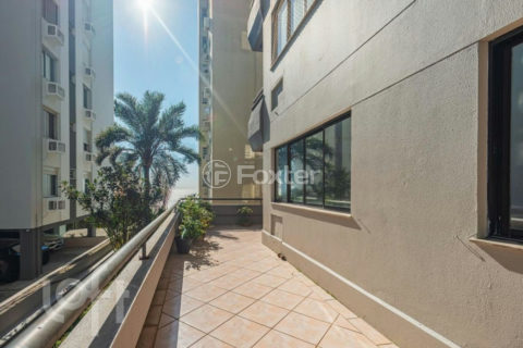 Image 4 - 957915