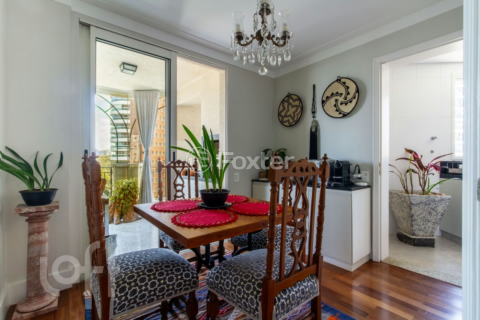 Image 3 - 957937