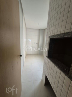 Image 4 - 957942