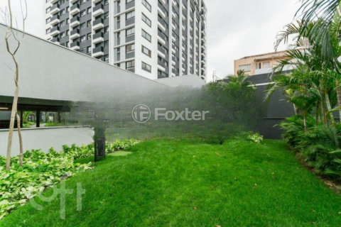 Image 52 - 957999