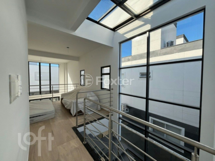Image 21 - 958006