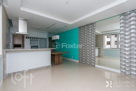 Image 34 - 958049