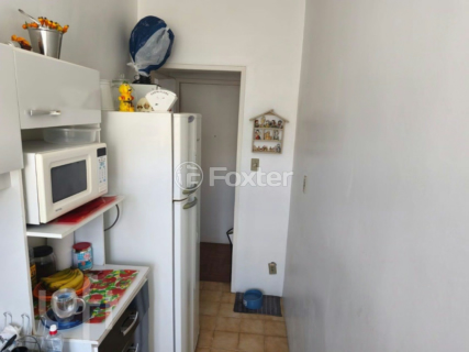 Image 4 - 958179