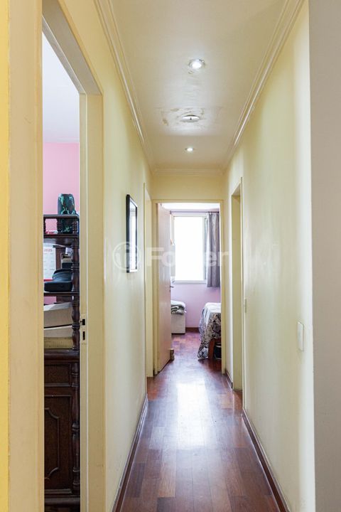 Image 7 - 958236