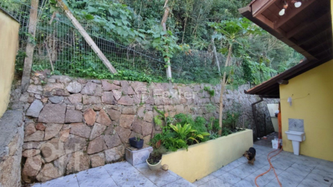 Image 49 - 958349