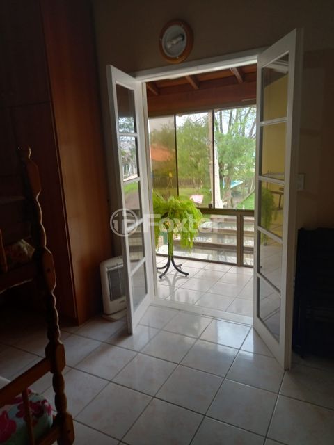 Image 7 - 958357