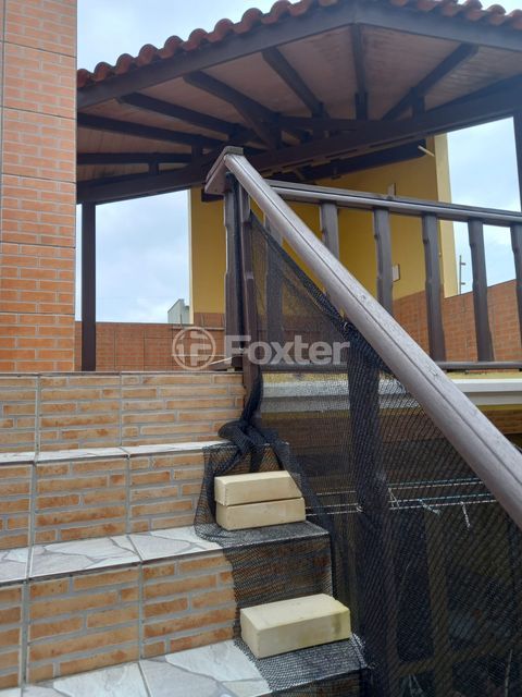 Image 8 - 958357
