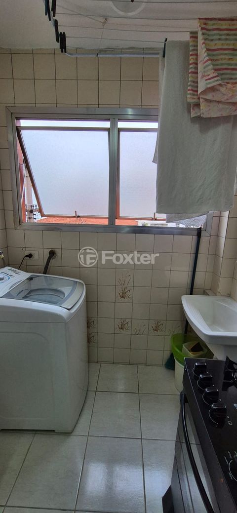 Image 11 - 958401