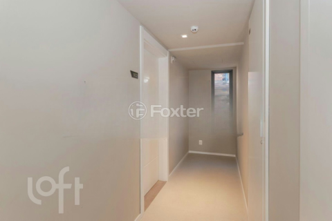 Image 39 - 958538