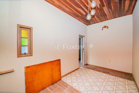 Image 30 - 958600