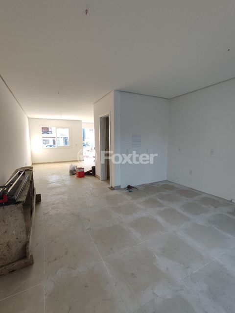 Image 3 - 958742