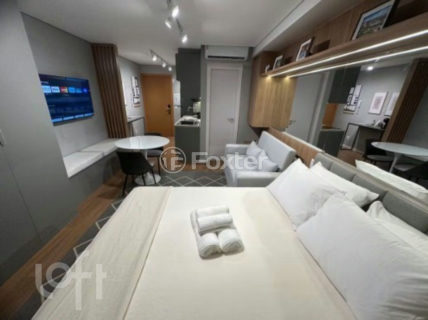 Image 4 - 958774