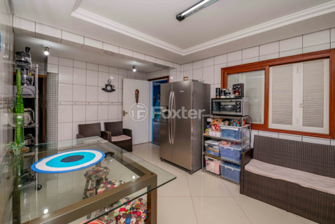 Image 37 - 958792