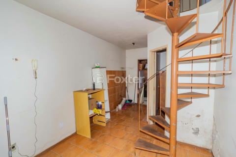 Image 4 - 958798