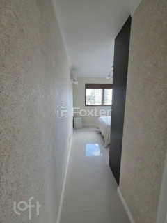 Image 34 - 958815
