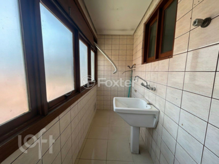 Image 7 - 958999