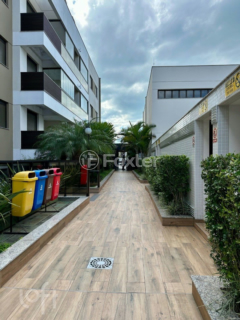 Image 37 - 959009