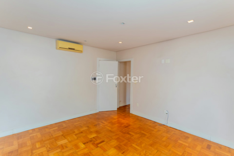 Image 21 - 959185