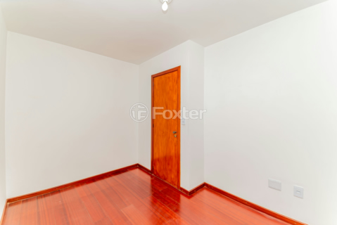 Image 34 - 959200