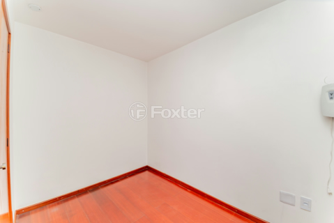 Image 44 - 959200