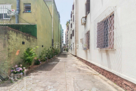 Image 30 - 959230