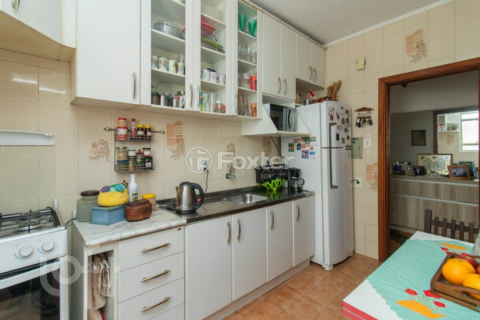 Image 21 - 959230