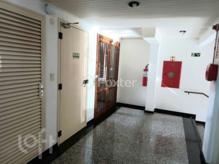 Image 35 - 959382
