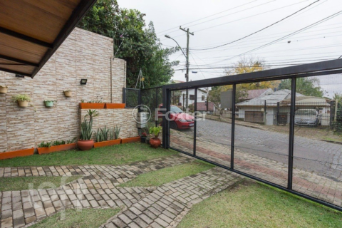 Image 26 - 959425