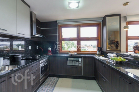 Image 5 - 959425