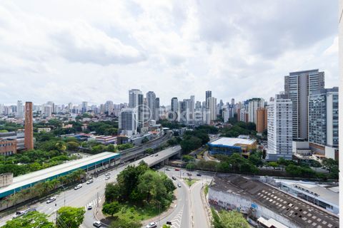 Image 24 - 959510