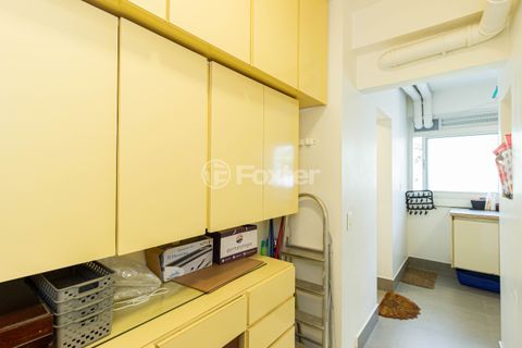 Image 38 - 959532