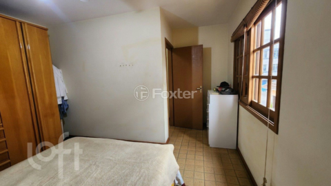 Image 38 - 959788