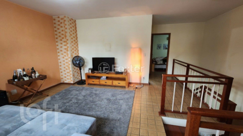 Image 32 - 959788