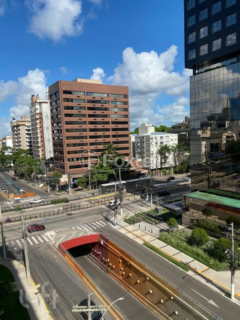 Image 10 - 959940