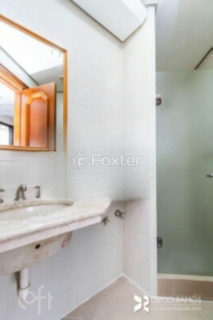 Image 25 - 960084