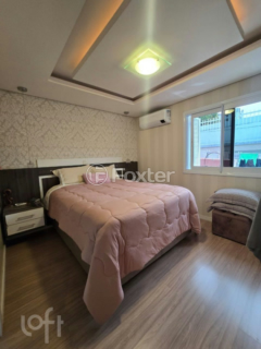 Image 8 - 960098